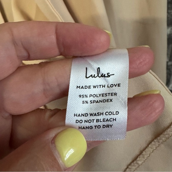 Lulu’s Miss Punctuality Lightweight Blazer Taupe tan - Picture 8 of 10